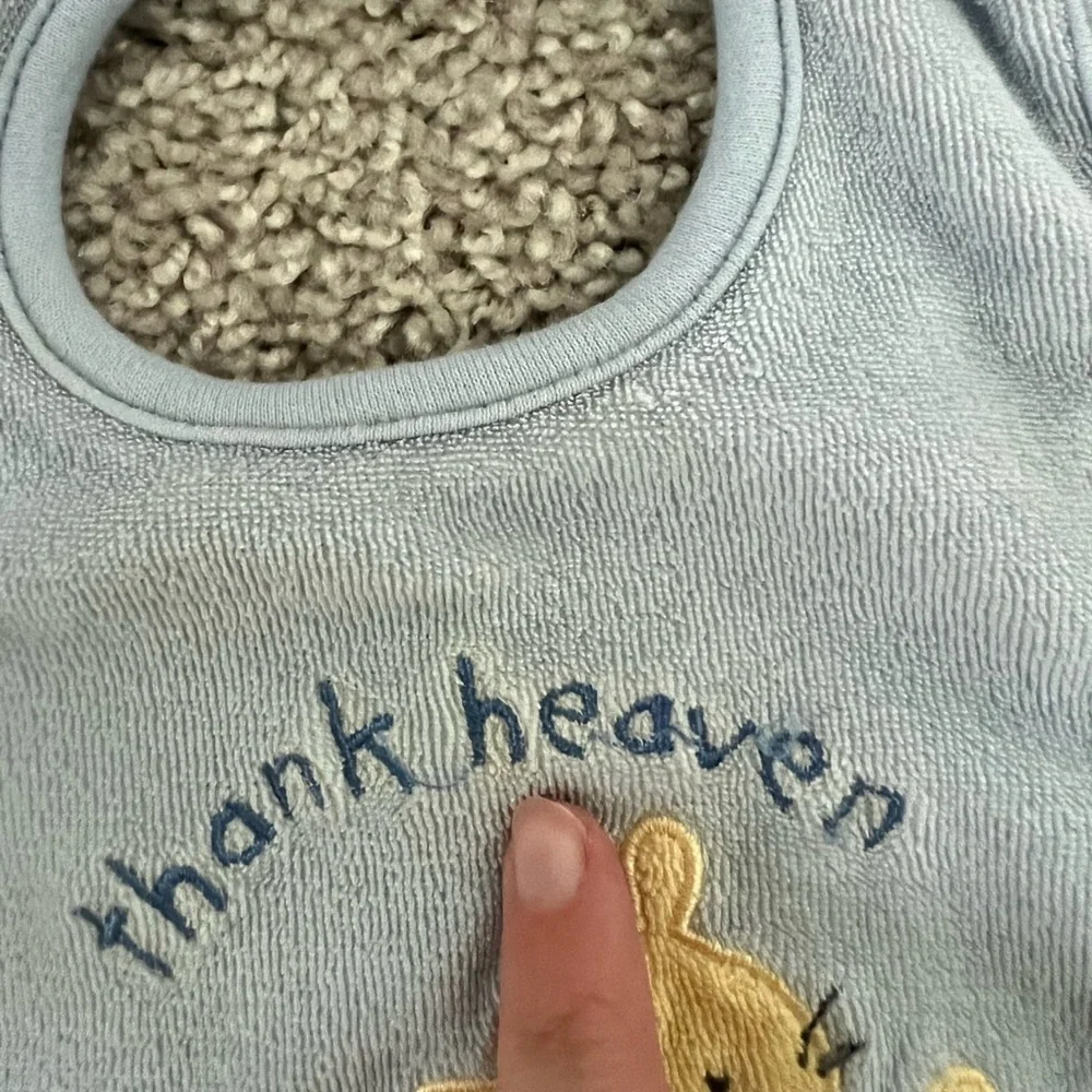 🔵CARTER’S: Baby boy one size, “thank Heaven for little boys” bib, preowned🔵